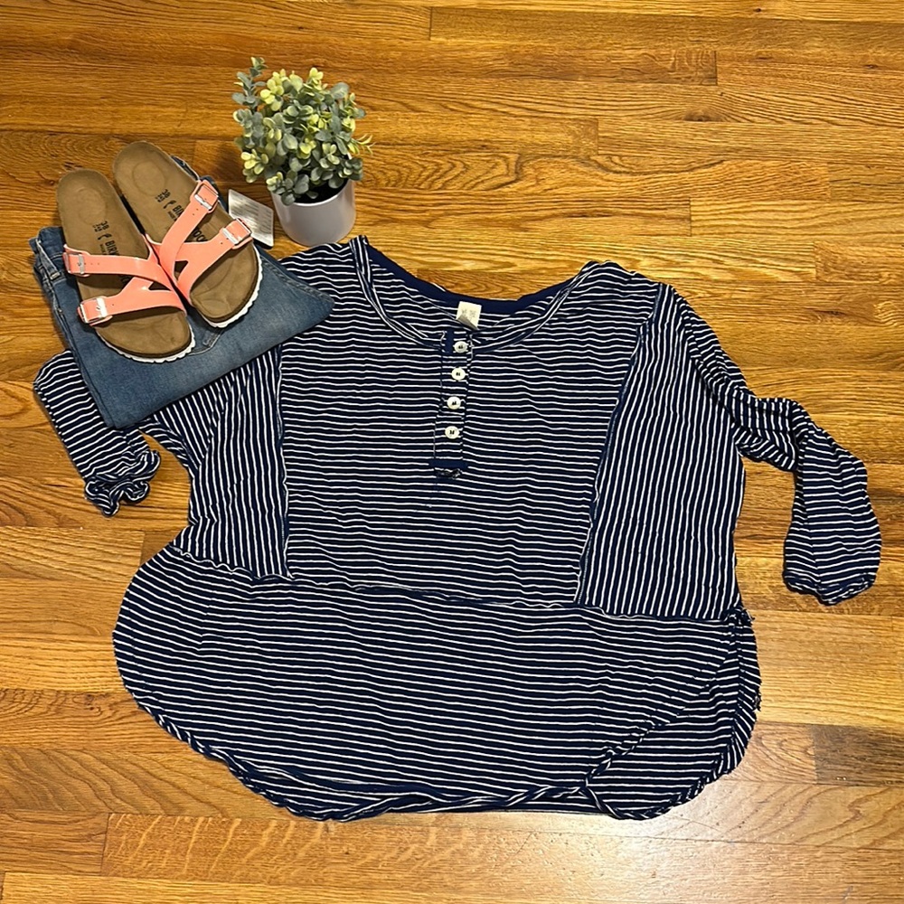 Free People Women’s Medium Striped Blue White Linen Button Oversized Top Shirt
